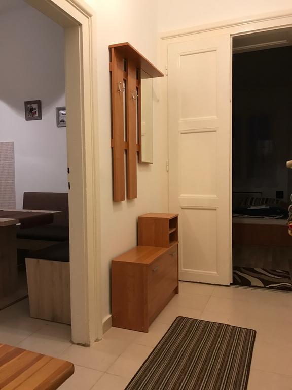 דירות מישקולץ Eva Apartman מראה חיצוני תמונה